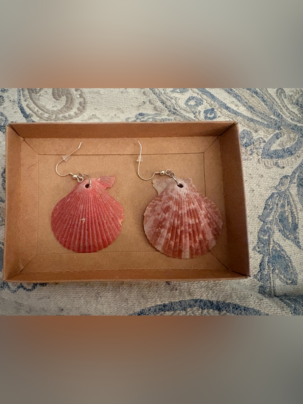 Handmade Red Shell Drop Earrings - Picture 2 of 2